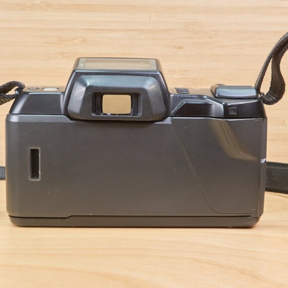 Vintage Pentax SF10 35mm SLR Film Camera, With SMC Pentax 50mm f1.7 Lens - Picture 8 of 9